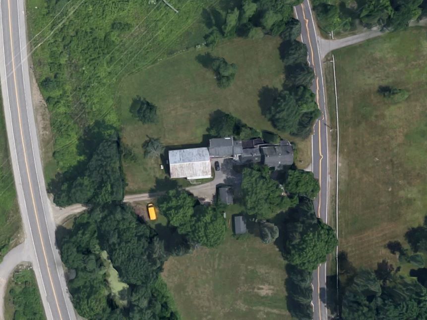 Farmstead B&B: 999 Goodwin Rd, Eliot, ME 03903